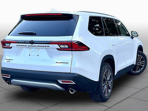 Certified 2026 Toyota Grand Highlander AWD Hybrid image 13