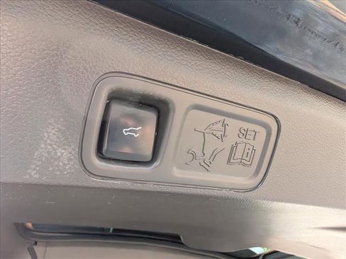 Used 2022 Lincoln Navigator L Reserve image 22