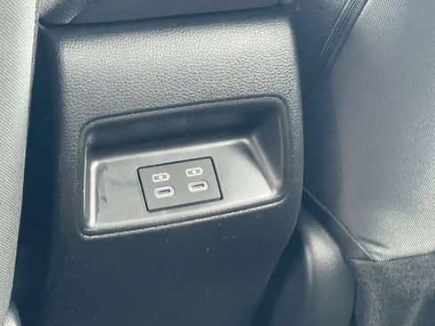 Used 2026 Toyota Corolla SE FWD image 13
