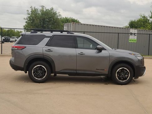 Certified 2025 Nissan Pathfinder Rock Creek AWD/4WD image 4