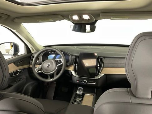 New 2026 Volvo XC90 B5 Plus w/ Protection Package Premier image 15