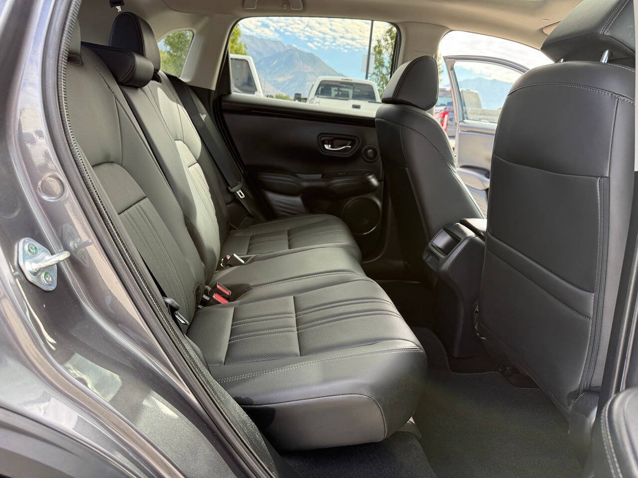 Used 2025 Honda HR-V EX-L image 19