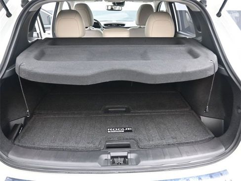 Certified 2022 Nissan Rogue Sport SL w/ Premium Package image 16