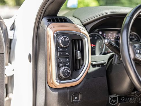 Used 2020 Chevrolet Silverado 3500 High Country AWD/4WD image 17