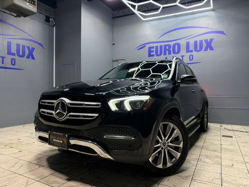 Used 2022 Mercedes-Benz GLE 350 GLE 350 4MATIC SUV w/ Premium Package image 3