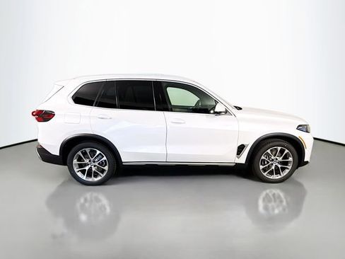 New 2026 BMW X5 xDrive40i AWD/4WD image 8