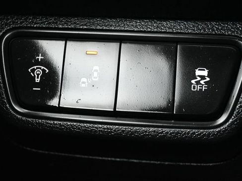 Used 2024 Kia Forte LXS w/ LXS Technology Package FWD image 25