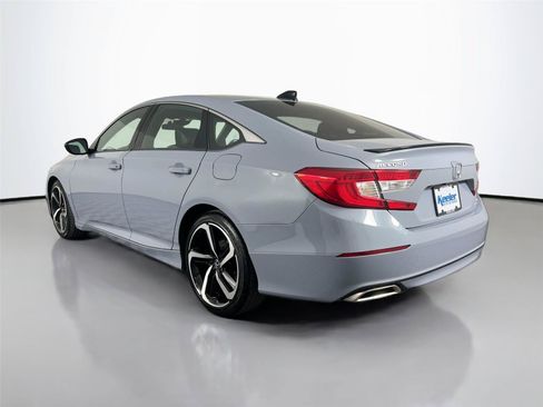 Used 2022 Honda Accord Sport image 4