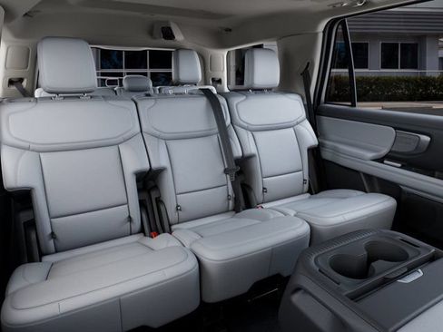 New 2027 Ford Expedition Platinum w/ Driver's Package AWD/4WD image 11