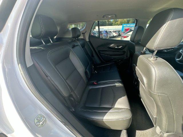 Used 2024 GMC Terrain SLT AWD/4WD image 30