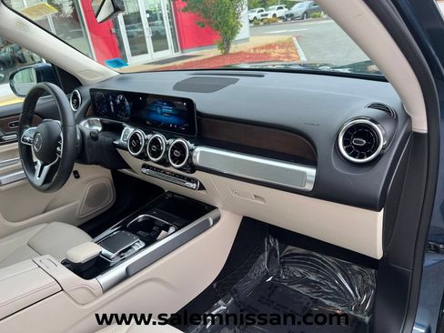 Used 2020 Mercedes-Benz GLB 250 4MATIC image 25
