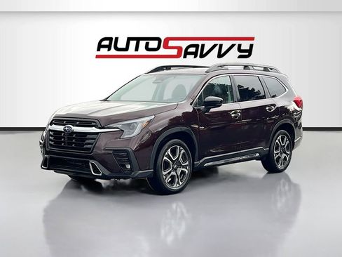 Used 2024 Subaru Ascent Touring AWD/4WD image 3
