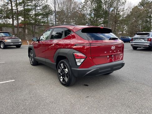 Certified 2025 Hyundai Kona SEL image 7