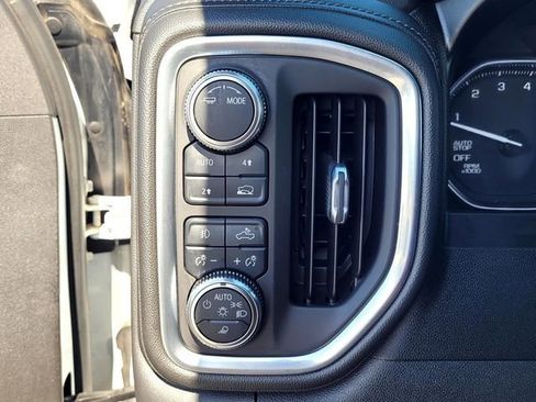 Used 2021 GMC Sierra 1500 SLT w/ SLT Premium Plus Package AWD/4WD image 18