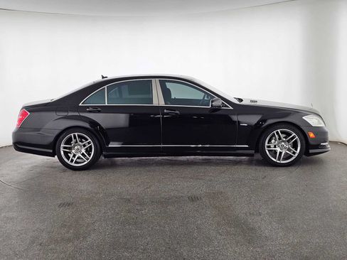 Used 2012 Mercedes-Benz S 550 image 2