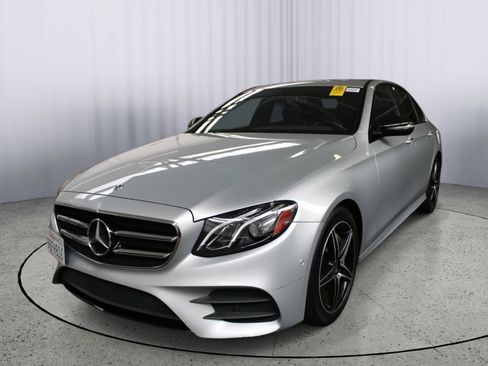 Used 2018 Mercedes-Benz E 300 image 3