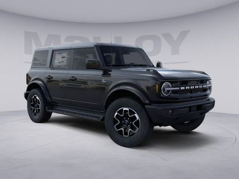 New 2026 Ford Bronco Outer Banks image 7