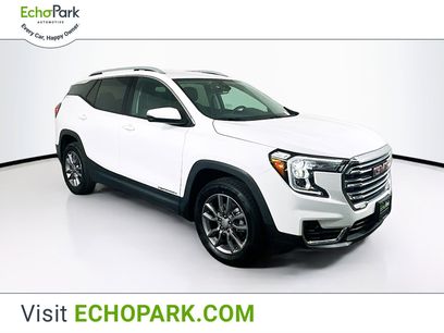 Used 2024 GMC Terrain SLT
