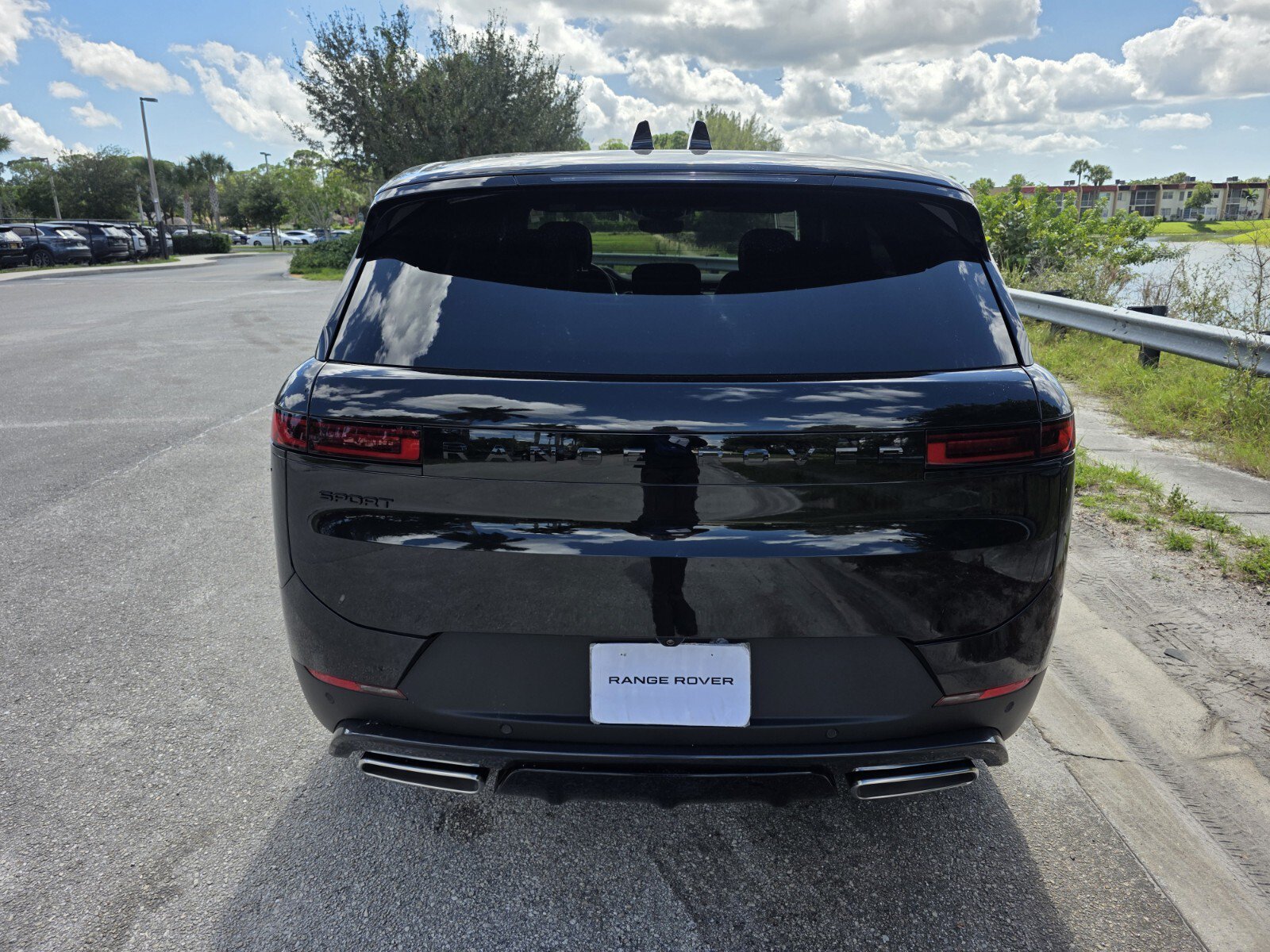 New 2027 Land Rover Range Rover Sport SE AWD/4WD image 6