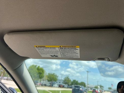 Used 2022 Nissan Altima 2.5 SV FWD image 31