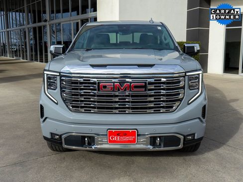 Used 2025 GMC Sierra 1500 Denali w/ Denali Reserve Package image 2