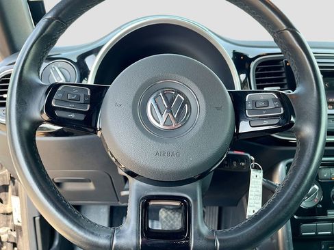 Used 2019 Volkswagen Beetle 2.0T S FWD image 11
