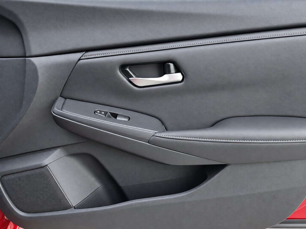 Used 2025 Nissan Sentra SV FWD image 29