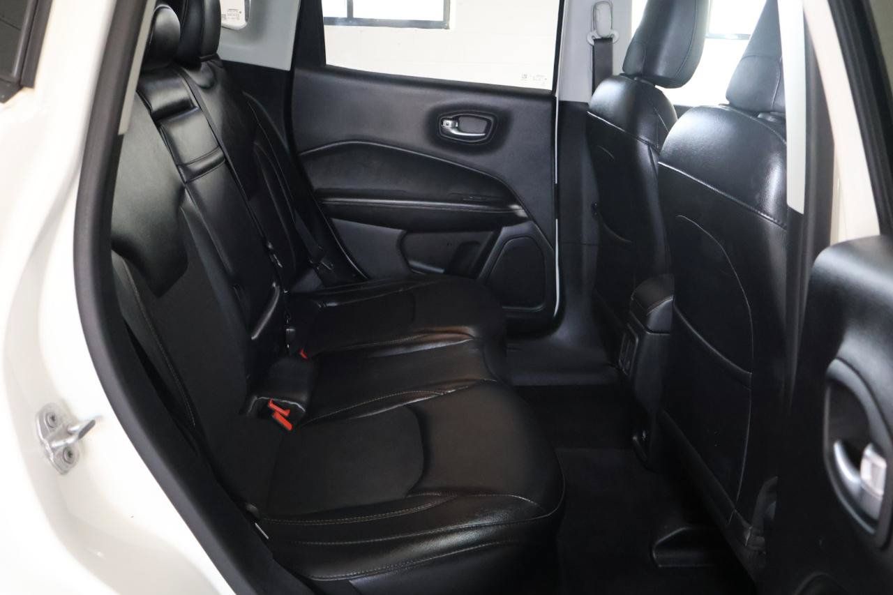 Used 2018 Jeep Compass Latitude FWD image 25