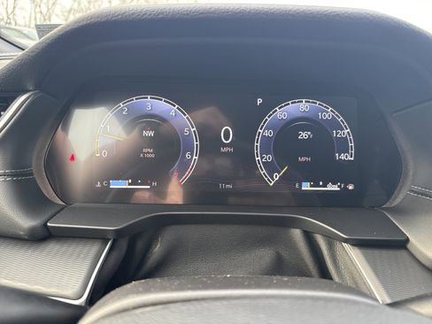 New 2025 Jeep Grand Cherokee Altitude image 30