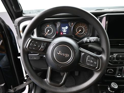 Used 2026 Jeep Wrangler Sport image 16