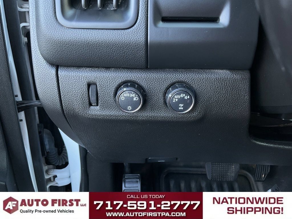 Used 2022 Chevrolet Colorado LT w/ Fleet Safety Package AWD/4WD image 18