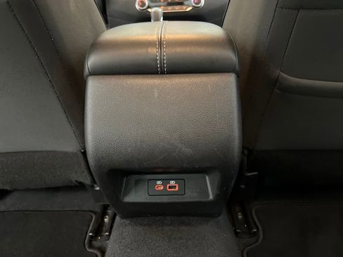 Used 2024 Nissan Altima 2.5 SV image 19