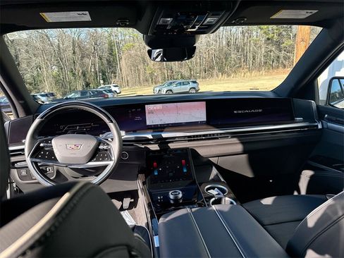 Used 2025 Cadillac Escalade Premium Luxury w/ Touring Package image 31