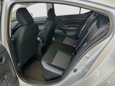 Used 2025 Nissan Versa SV FWD image 28
