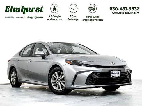 Used 2025 Toyota Camry LE FWD image 1