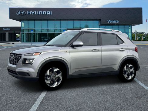 New 2026 Hyundai Venue SEL FWD image 21