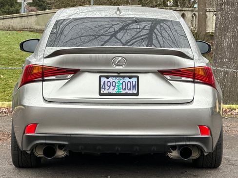 Used 2017 Lexus IS 300 AWD image 7
