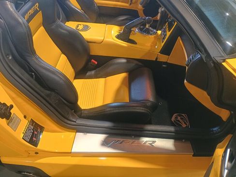 Used 2005 Dodge Viper SRT-10 image 37