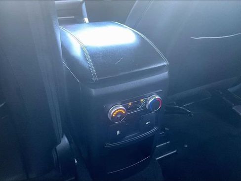 Used 2021 Ford Explorer XLT w/ Equipment Group 202A AWD/4WD image 10
