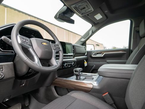 New 2026 Chevrolet Silverado 1500 LT AWD/4WD image 5