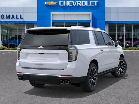 New 2026 Chevrolet Suburban High Country AWD/4WD image 4