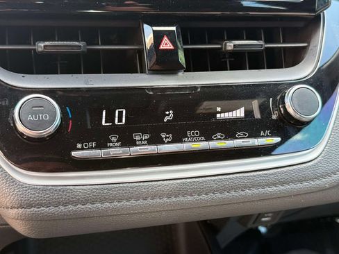 Used 2024 Toyota Corolla SE FWD image 25