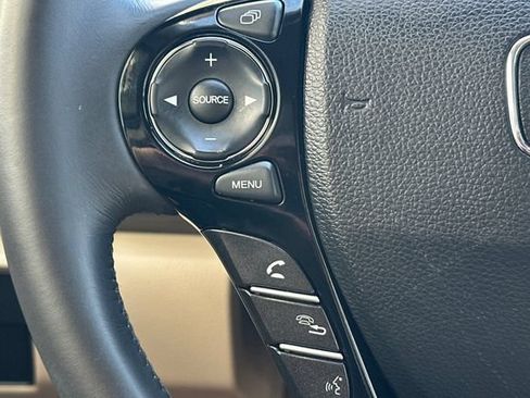 Used 2017 Honda Accord EX-L image 26