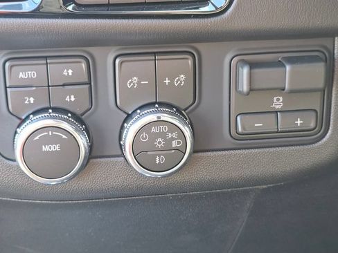 New 2026 GMC Yukon Denali w/ Advanced Technology Package AWD/4WD image 28