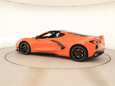 Used 2022 Chevrolet Corvette Stingray Coupe w/ Z51 Performance Package image 3