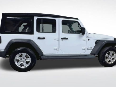 Used 2018 Jeep Wrangler Unlimited Sport S AWD/4WD image 8
