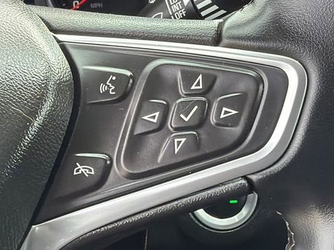 Used 2023 Chevrolet Equinox LT FWD image 26
