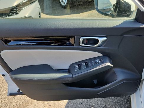 Certified 2024 Honda Civic EX-L image 12