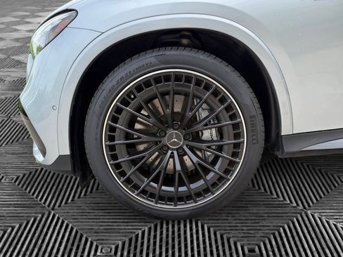 Certified 2024 Mercedes-Benz GLC 43 AMG 4MATIC image 9