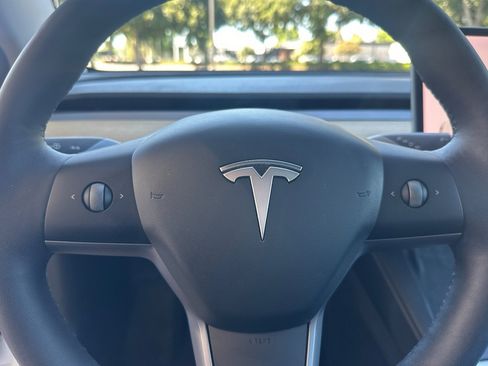 Used 2021 Tesla Model 3 Standard Range Plus RWD image 27